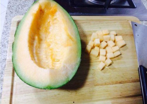 吃猪心可以吃哈密瓜吗,营养互补的神奇组合