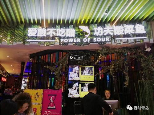 商场唱吧吃瓜,吃瓜群众的热闹现场