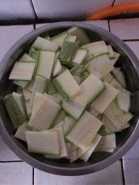 嫩白角瓜炒着吃