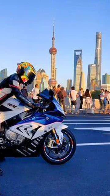 济南ktm女骑吃瓜